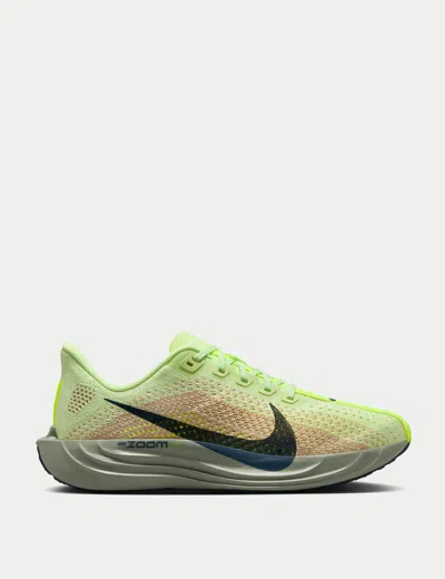 Nike Women's Pegasus Plus Shoes