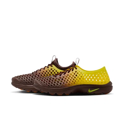 Nike Rejuven8 Run Cage-detail Sneakers In Blue