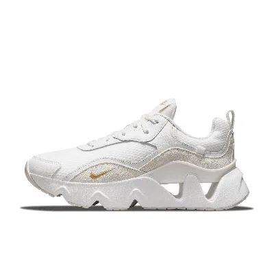 Nike Women's Ryz 35 2 Shoes In White