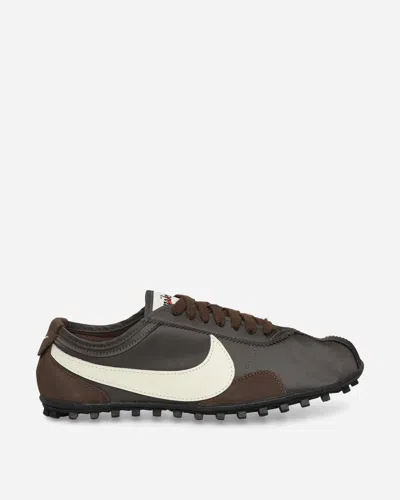Nike Women S Moon Shoe Og Sneakers Baroque In Burgundy