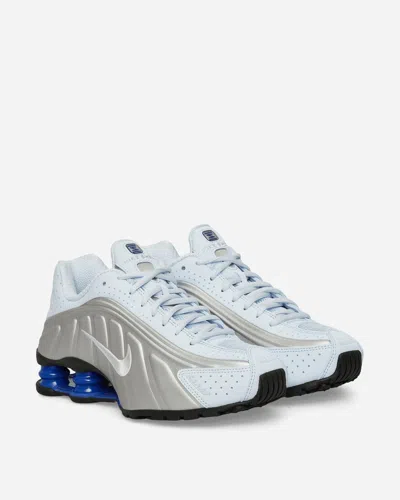 NIKE WOMEN S SHOX R4 SNEAKERS BLUE TINT / METALLIC SILVER