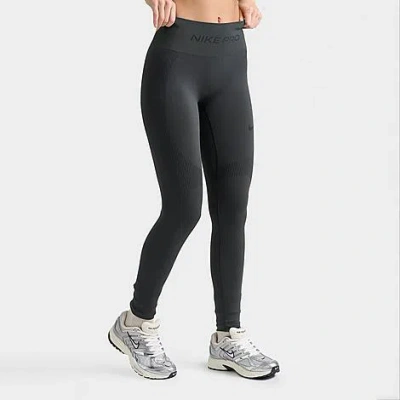 Nike Women's Seamless Legging In Black