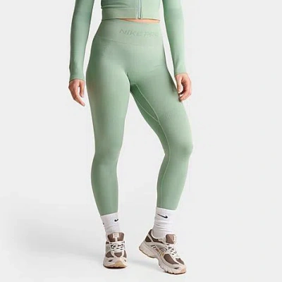Nike Women's Seamless Legging In Green