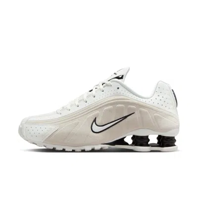 NIKE WOMEN'S SHOX R4 SHOES,1015742824
