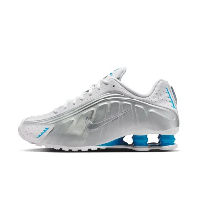 Nike Women's Shox R4 Shoes In White