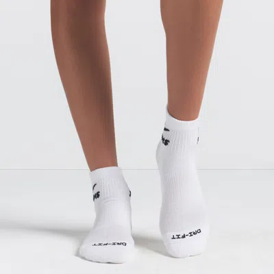 Nike Women's Skims Dri-fit Quarter Socks (3 Pairs) In White