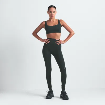 Nike Women's Skims Matte High-waisted 26" Knee Grip Leggings In Green