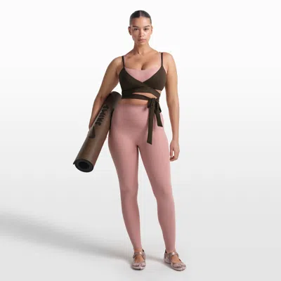 Nike Women's Skims Matte High-waisted 29" Leggings In Brown
