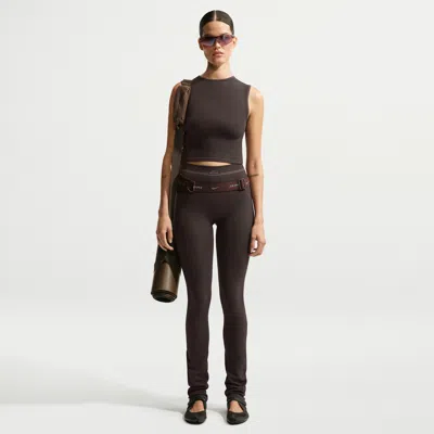 Nike Women's Skims Ribbed Seamless 34" Straight Leggings In Brown