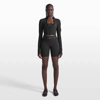 Nike Women's Skims Ribbed Seamless 5" Shorts In Black