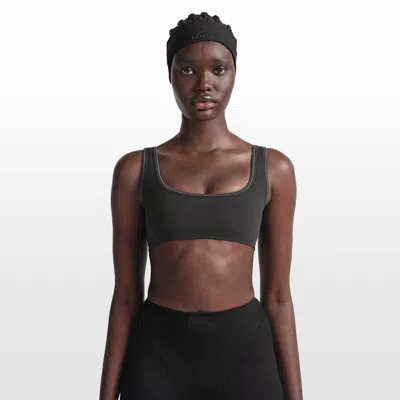 Nike Women's Skims Ribbed Seamless Micro-scoop Bra In Black