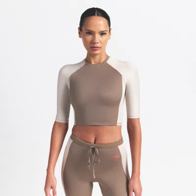 Nike Women's Skims Shine Padded 1/2-sleeve Crop Top In Brown