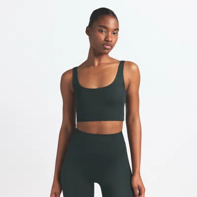 Nike Women's Skims Shine Scoop-neck Bra Top In Green