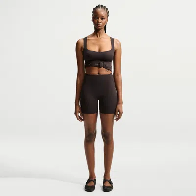 Nike Women's Skims Studio Stretch 5" Shorts In Brown