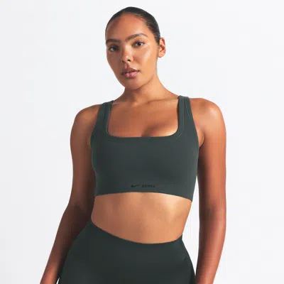 Nike Women's Skims Vintage Seamless Scoop Bra In Green
