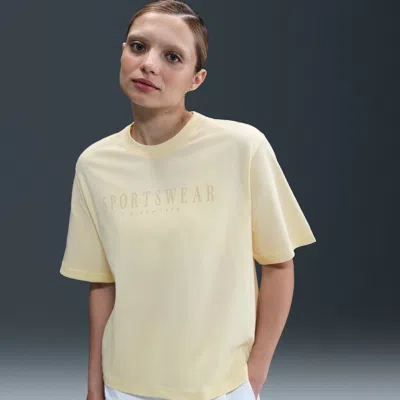 Nike Women's  Sportswear Boxy T-shirt