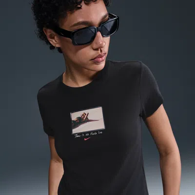 Nike Women's  Sportswear Chill Knit Slim Cropped T-shirt