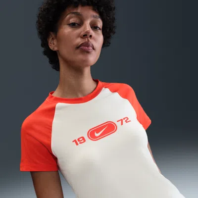 Nike Women's  Sportswear Chill Knit Slim Graphic T-shirt