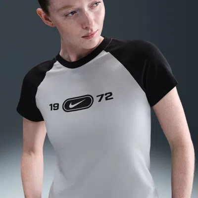 Nike Women's  Sportswear Chill Knit Slim Graphic T-shirt
