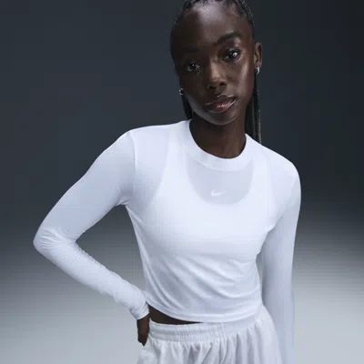 NIKE WOMEN'S  SPORTSWEAR CHILL KNIT SLIM LONG-SLEEVE CROPPED TOP,1015621988