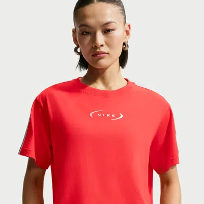 Nike Women's  Sportswear Classic Loose Cropped T-shirt In Red