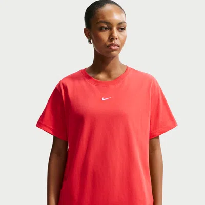 Nike Women's  Sportswear Classic Oversized T-shirt In Red
