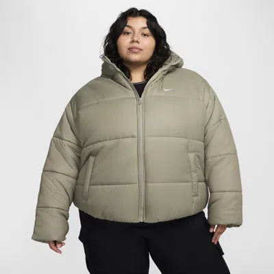 Nike Women's  Sportswear Classic Puffer Therma-fit Loose Hooded Jacket (plus Size) In Green