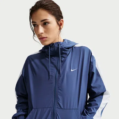 Nike Women's  Sportswear Classic Wovens Loose Uv Hooded Jacket In Blue