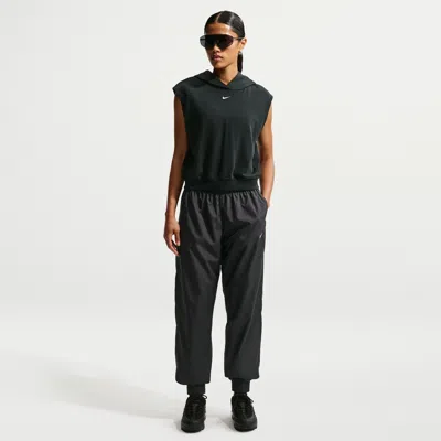 Nike Women's  Sportswear Classic Wovens Uv Protection Mid-rise Loose Jogger Pants In Black
