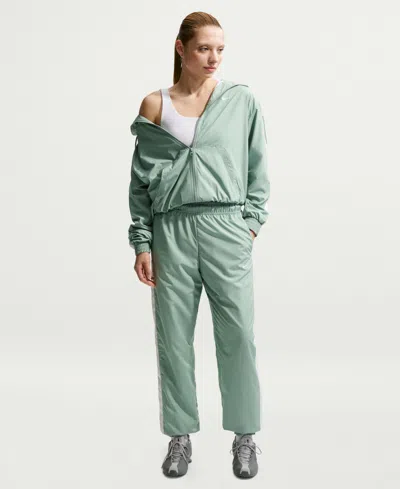 Nike Women's Sportswear Classic Zip-front Hooded Jacket In Green