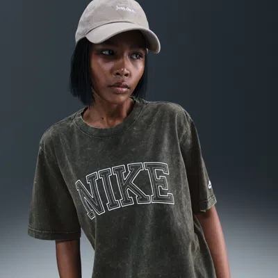 Nike Women's  Sportswear Classics Loose T-shirt In Green