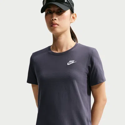 Nike Women's  Sportswear Club Essentials T-shirt In Gray
