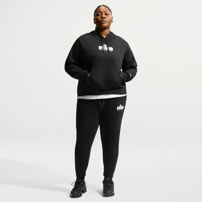 Nike Women's  Sportswear Club Fleece Graphic Mid-rise Pants (plus Size) In Black