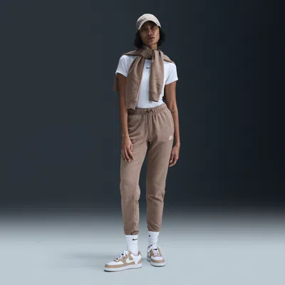 Nike Women's  Sportswear Club Fleece Mid-rise Jogger Pants In Brown