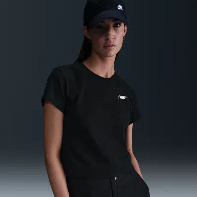 Nike Women's  Sportswear Club Short-sleeve Cropped Graphic T-shirt