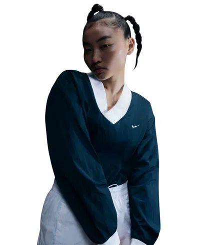 Nike Women's Sportswear Essential Contrast-trim Woven V-neck Top In Armory Navy