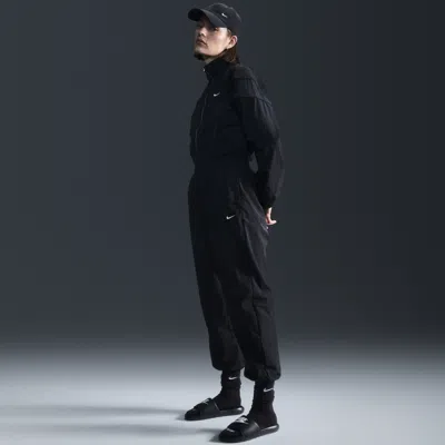 Nike Women's  Sportswear Essential Mid-rise Oversized Woven Jogger Pants In Black