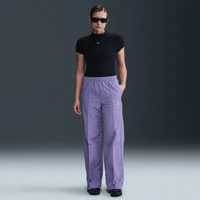 Nike Women's  Sportswear Everything Wovens Mid-rise Open-hem Pants In Purple