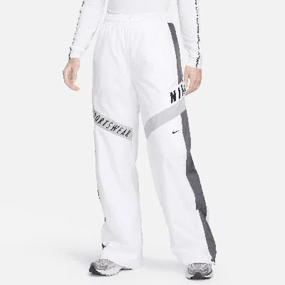 Nike Women's  Sportswear High-waisted Pants In White