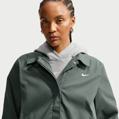 Nike Women's  Sportswear Loose Coaches Jacket In Green