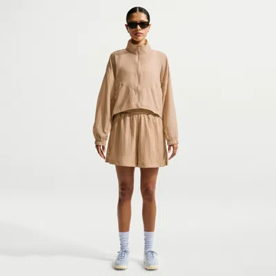 Nike Women's  Sportswear Loose High-waisted Lightweight Ripstop Shorts In Brown