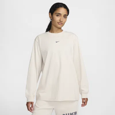 Nike Women's  Sportswear Loose Long-sleeve T-shirt In Lt Orewood Brown