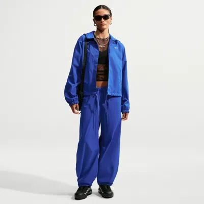 Nike Women's  Sportswear Loose Mid-rise Barrel Pants In Blue