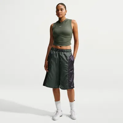 Nike Women's  Sportswear Loose Mid-rise Woven Shorts In Green