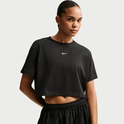 Nike Women's  Sportswear Loose Short-sleeve Cropped T-shirt In Black