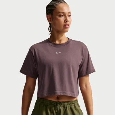 Nike Women's  Sportswear Loose Short-sleeve Cropped T-shirt In Purple