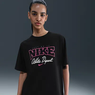 Nike Women's  Sportswear Loose Short-sleeve Graphic T-shirt