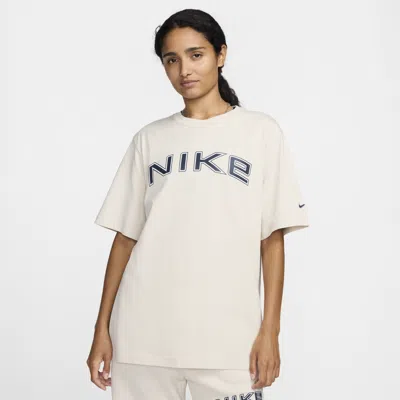 Nike Women's  Sportswear Loose Short-sleeve Graphic T-shirt In Neutral