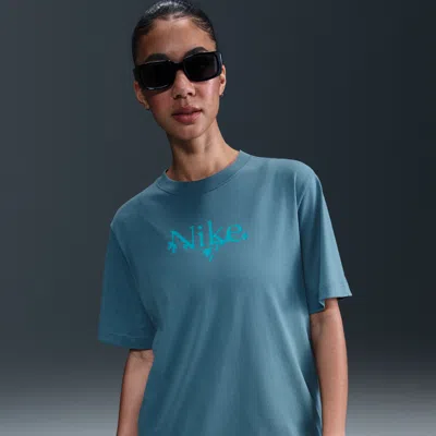 Nike Women's  Sportswear Loose Short-sleeve T-shirt In Blue