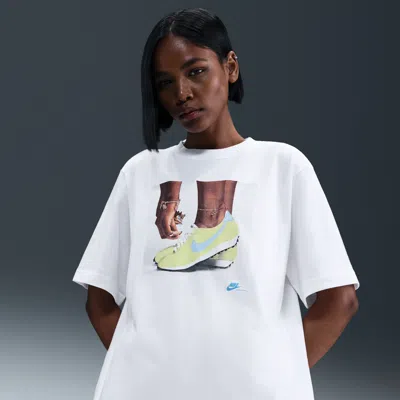 Nike Women's  Sportswear Loose T-shirt In White